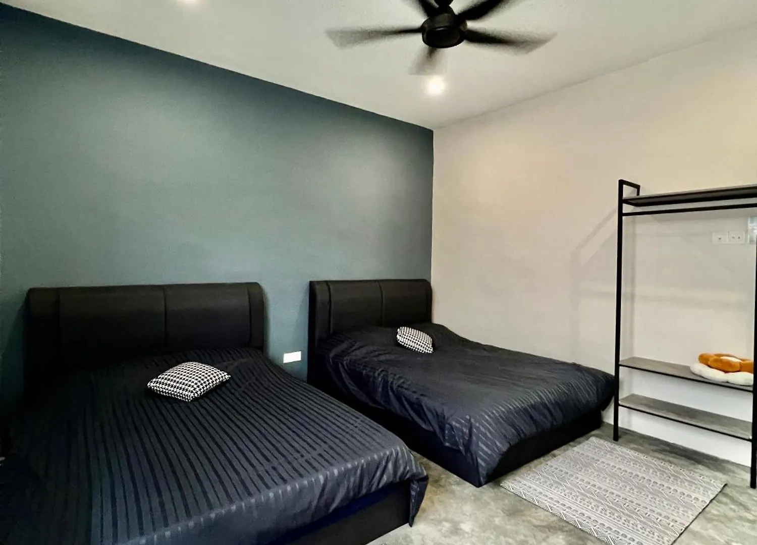 Pure Essence Retreat Homestay - Taman Pelangi , Pelangi , Jalan Hijau Muda , Johor Bahru Town