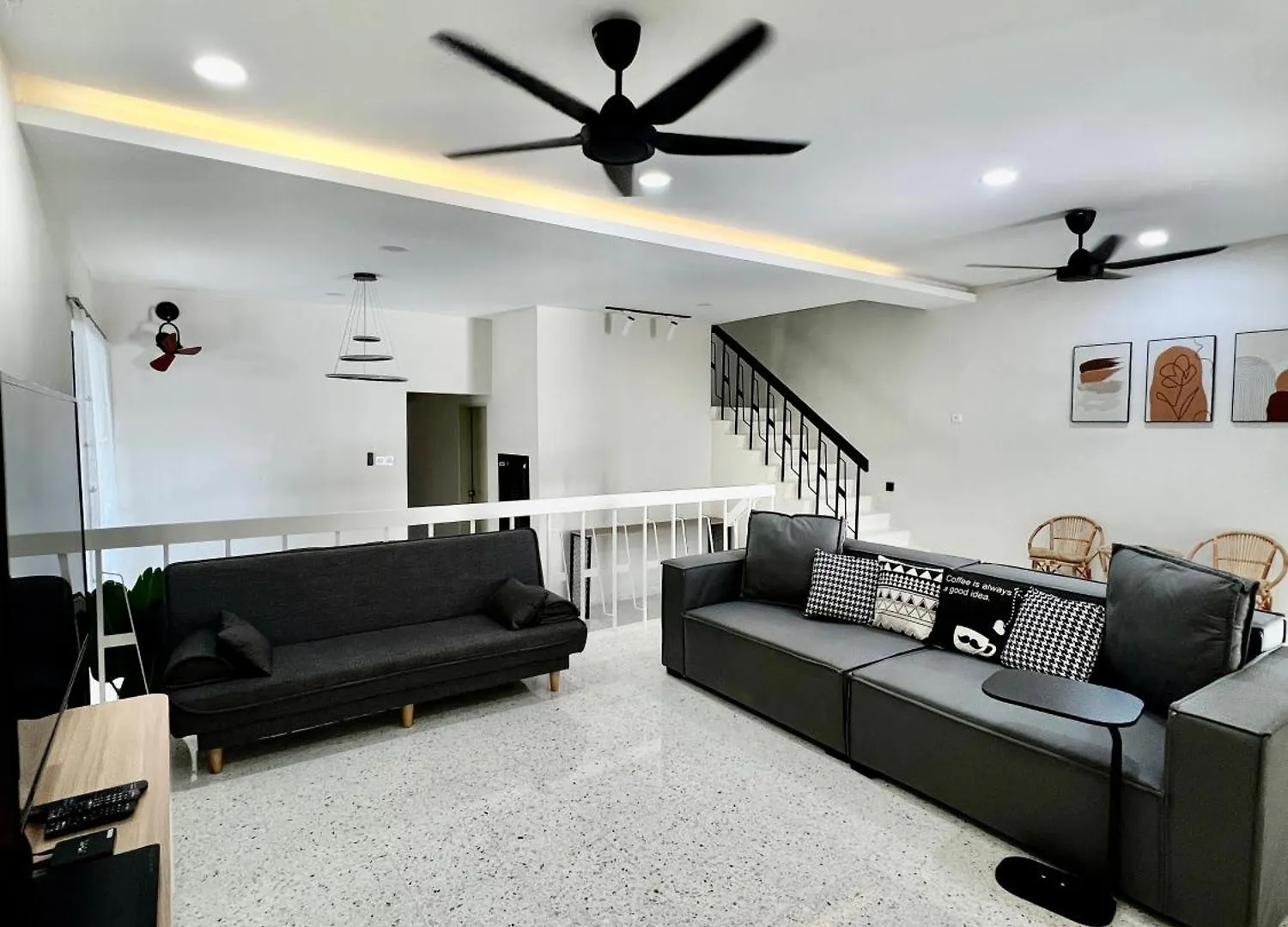 Pure Essence Retreat Homestay - Taman Pelangi , Pelangi , Jalan Hijau Muda , Johor Bahru Town